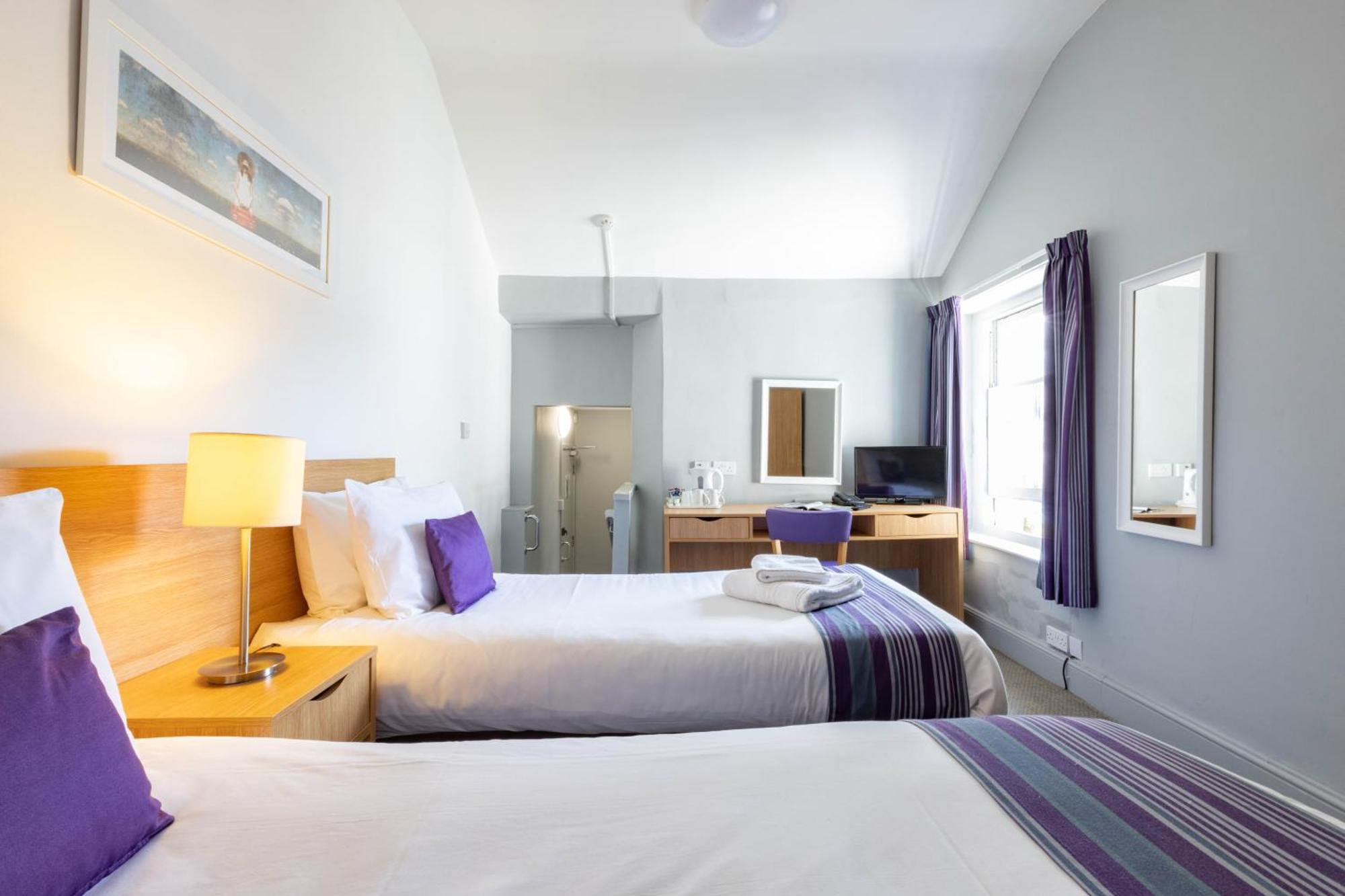 Dilkhusa Grand Hotel By Compass Hospitality 伊尔弗勒科姆 外观 照片
